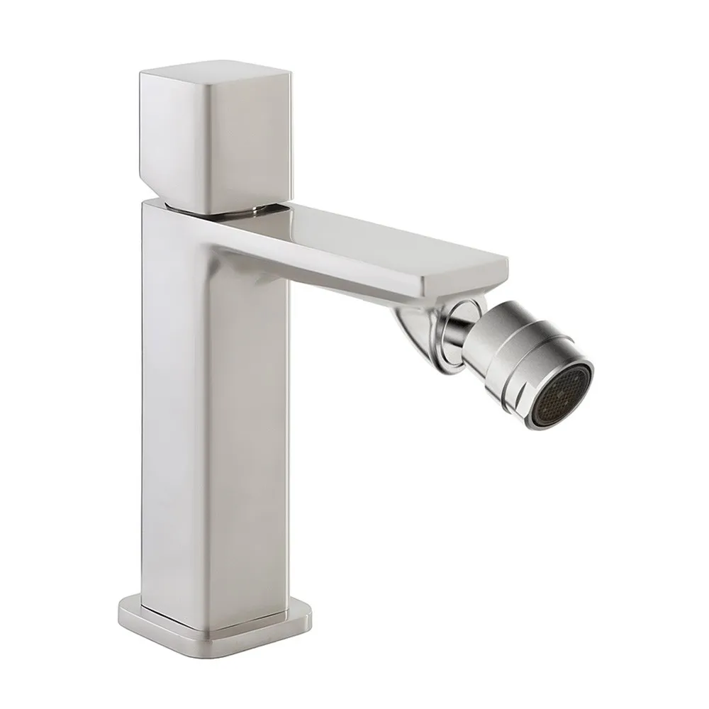 foto del prodotto miscelatore bidet in ottone color nichel con piletta click clack lotus