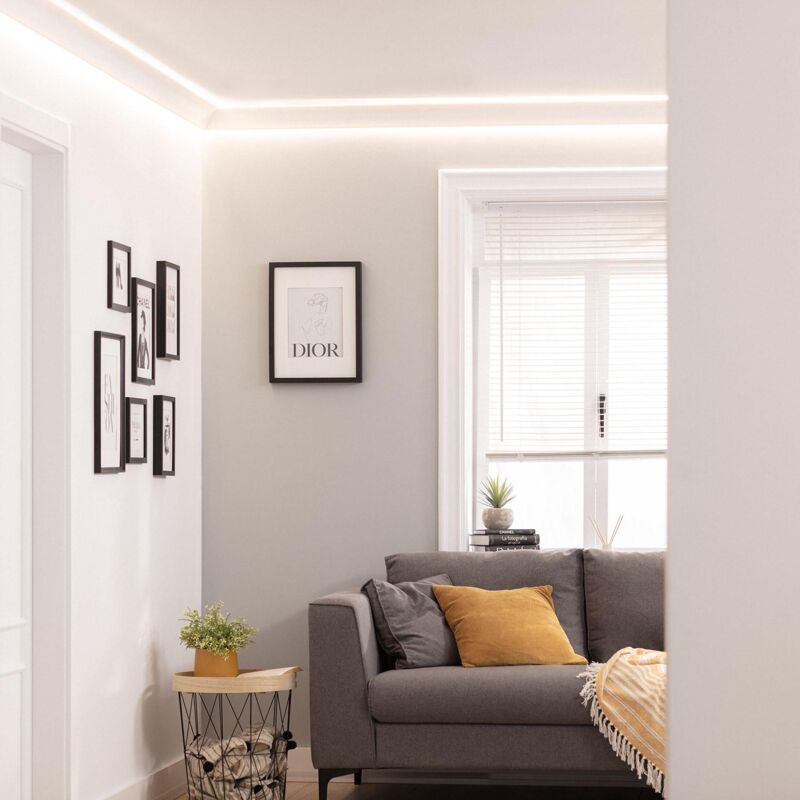 foto del prodotto modanatura per 2 strisce led 2m arco bianco