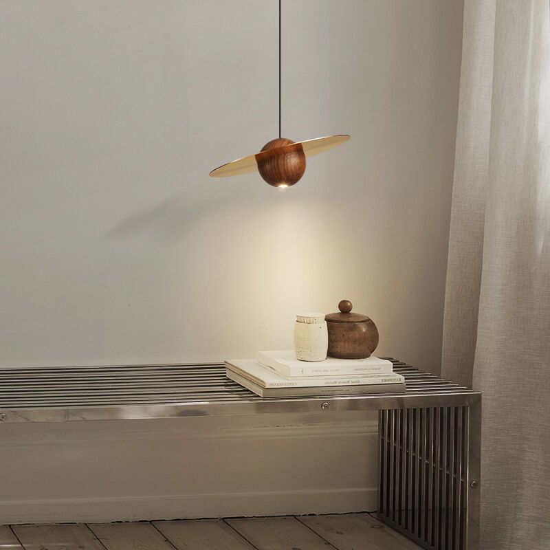 foto del prodotto moderna lampada a sospensione a led, lampada a sospensione in ottone con paralume sferico in noce, lampadario creativo a forma di pianeta, lampade a
