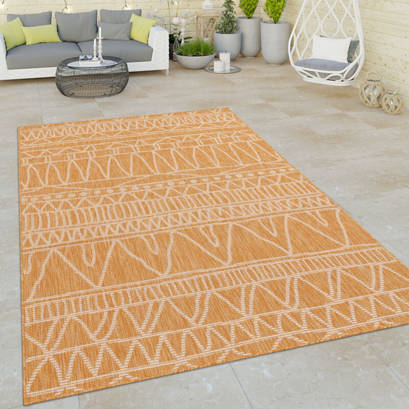 foto del prodotto moderno tappeto per interni ed esterni dal tessuto piatto con motivo etnico e design a zig zag giallo 60x100 cm paco home