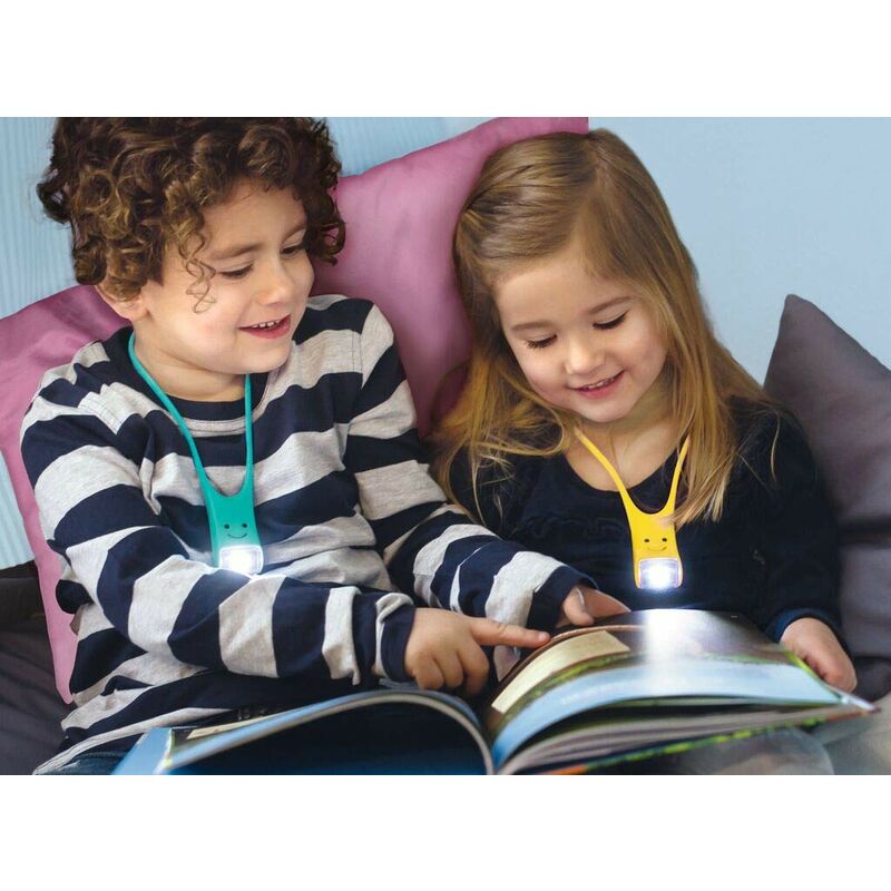 foto del prodotto moses. lese buddy das luce da lettura per bambini lampada da lettura multifunzione in giallo torcia a tracolla in silicone 26207
