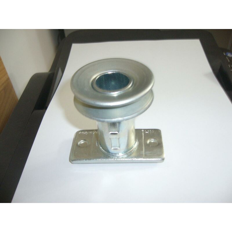 foto del prodotto mozzo support lama rasaerba mtd wolf cub cadet originale 687 05226