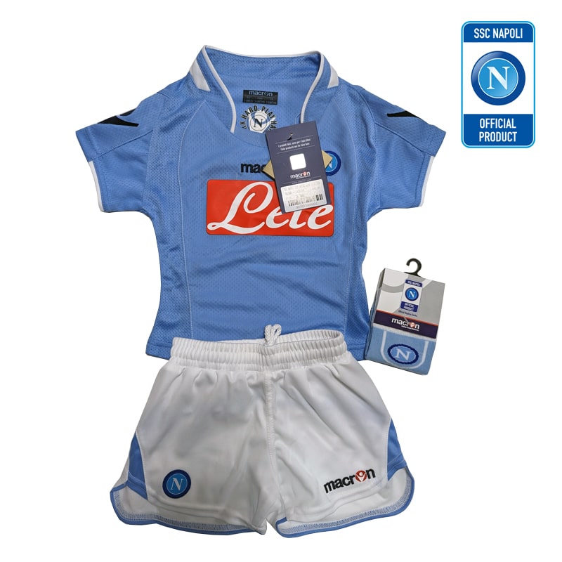 foto del prodotto napoli macron kit infante gara 1 azzurro bianco pantaloncino maglia calzerotti 12 24 mesi