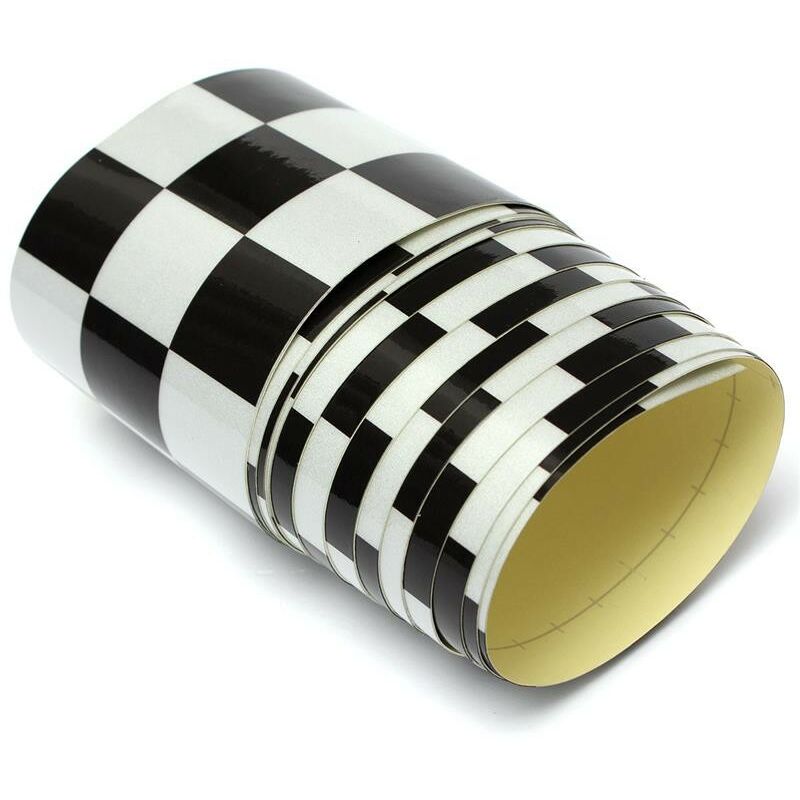 foto del prodotto nastro adesivo con bandiera a scacchi bianco nero per auto e moto misura 50mm x 1 metro