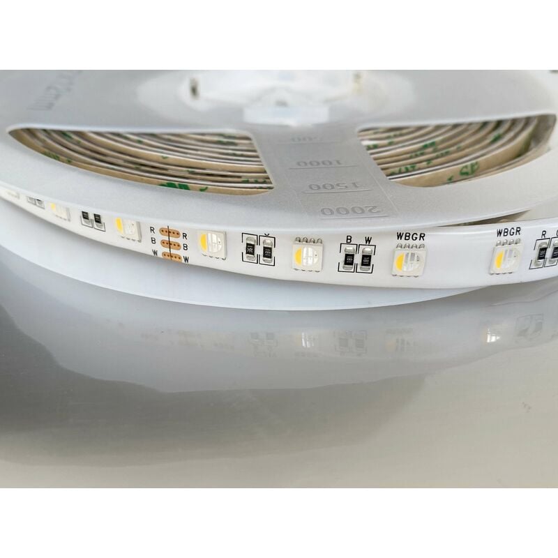 foto del prodotto nastro led impermeabile ip65 60led m 17w m 5m rgb bianco caldo 3000k