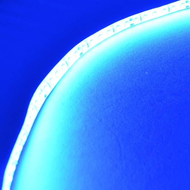 foto del prodotto nastro led potente 120 led m 9,6w m ip20 5m luce blu