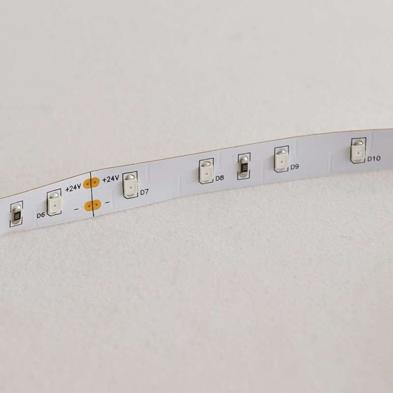 foto del prodotto nastro led potente 60led m 5m 13w m luce blu
