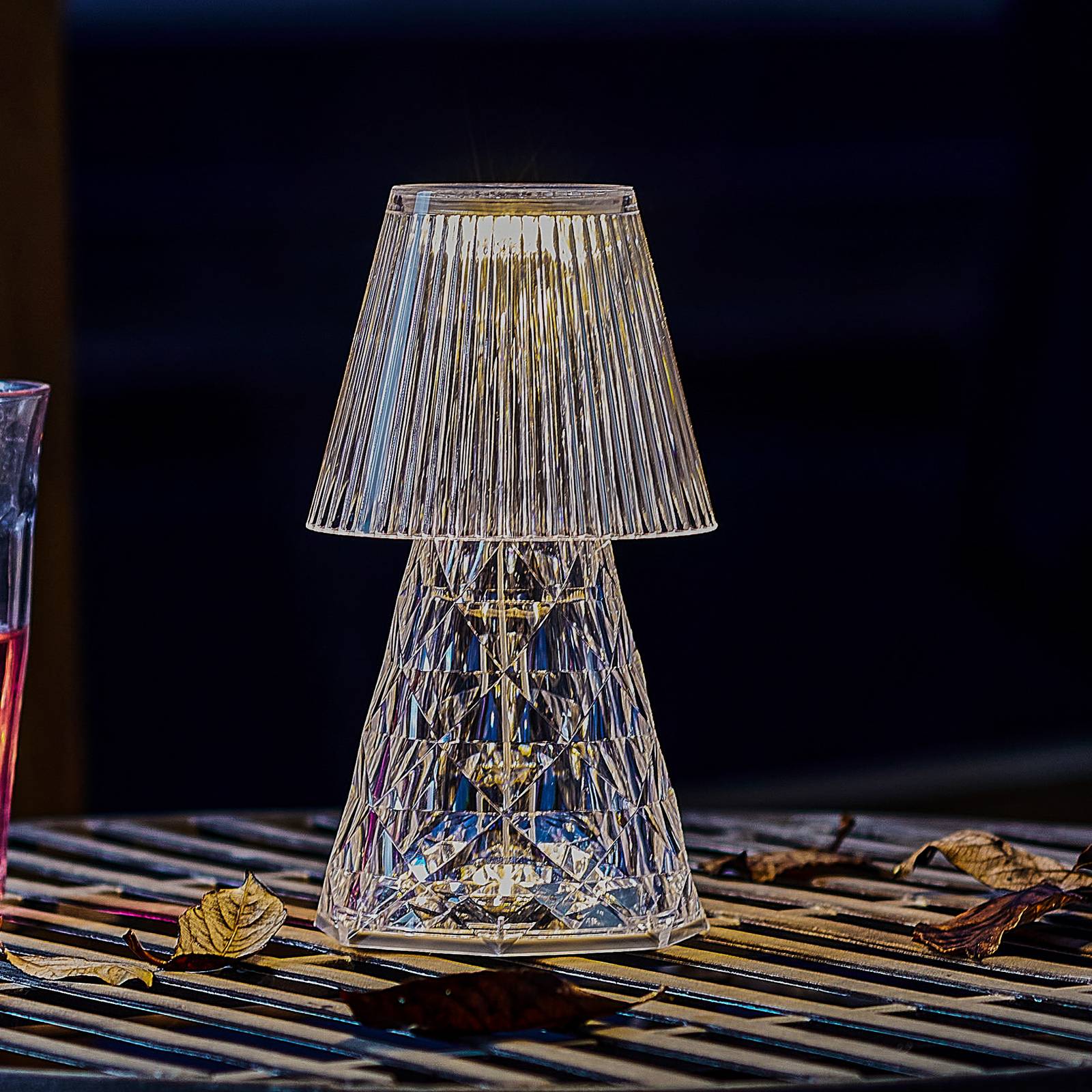 foto del prodotto newgarden lola 20 lux lampada led da tavolo