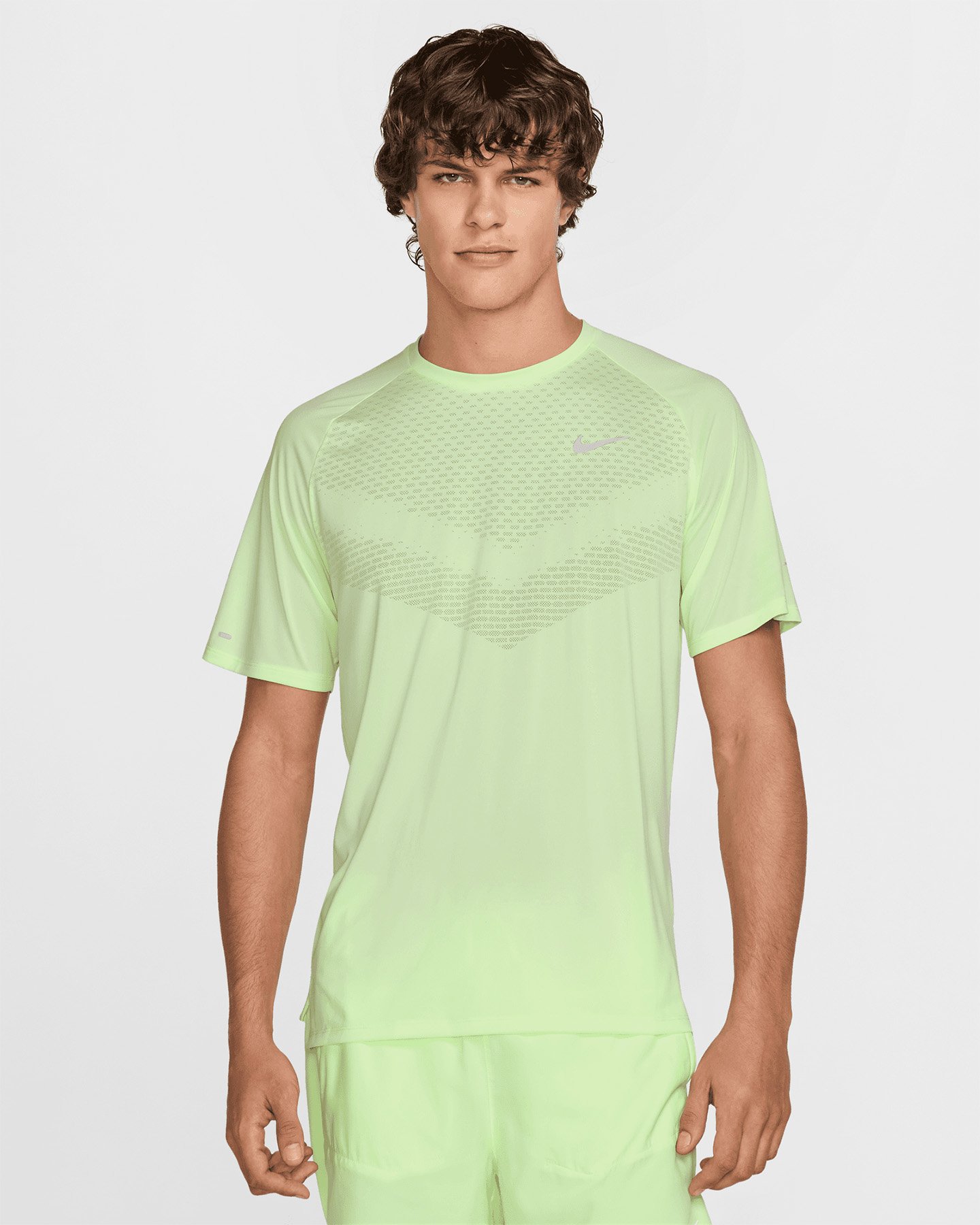 foto del prodotto nike stride m t shirt running uomo giallo