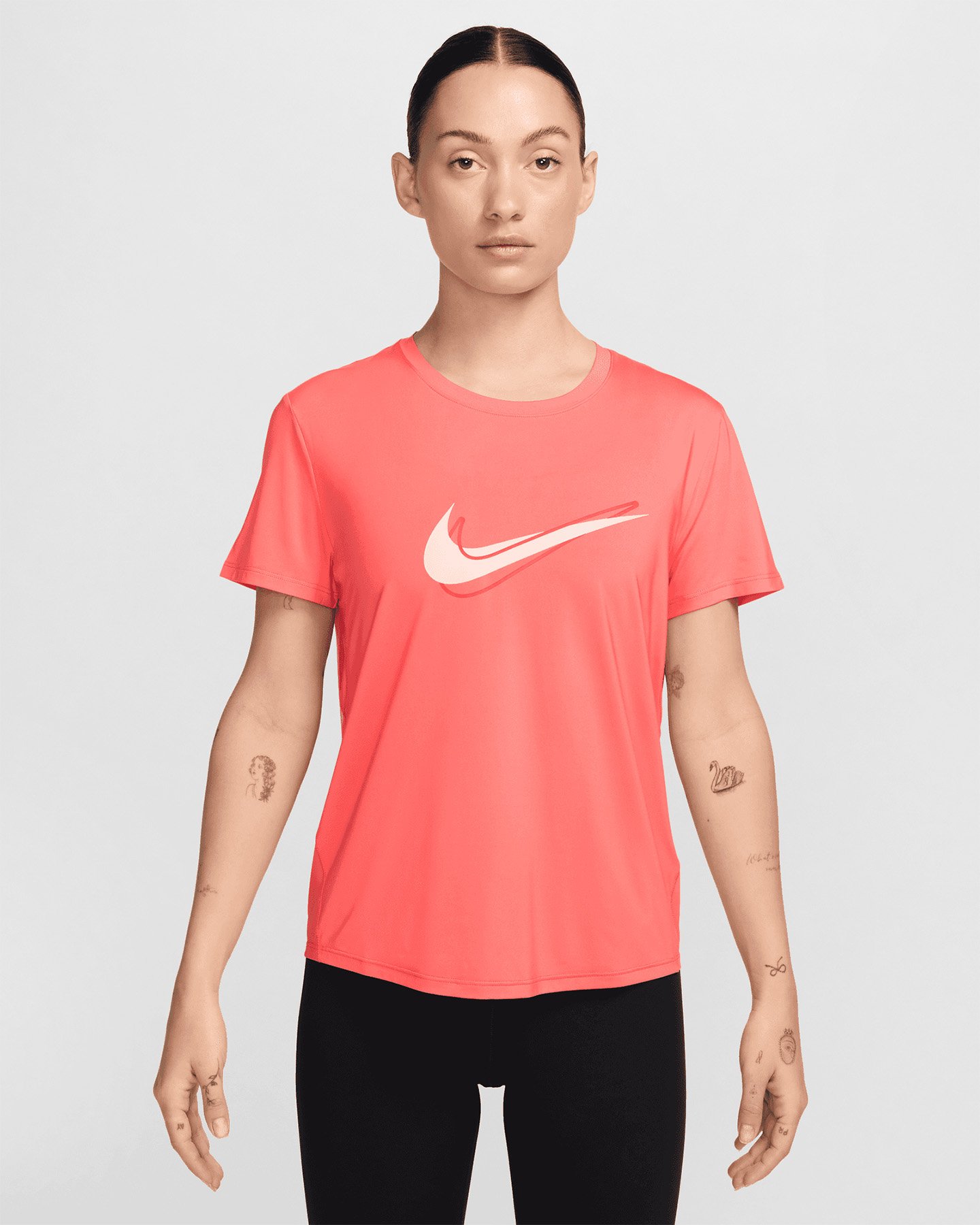 foto del prodotto nike swoosh dri fit w t shirt running donna rosa