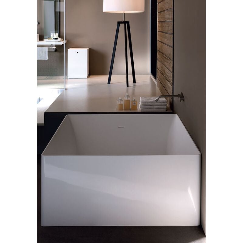 foto del prodotto nova vasca freestanding bianco lucido colacril quadrata tara