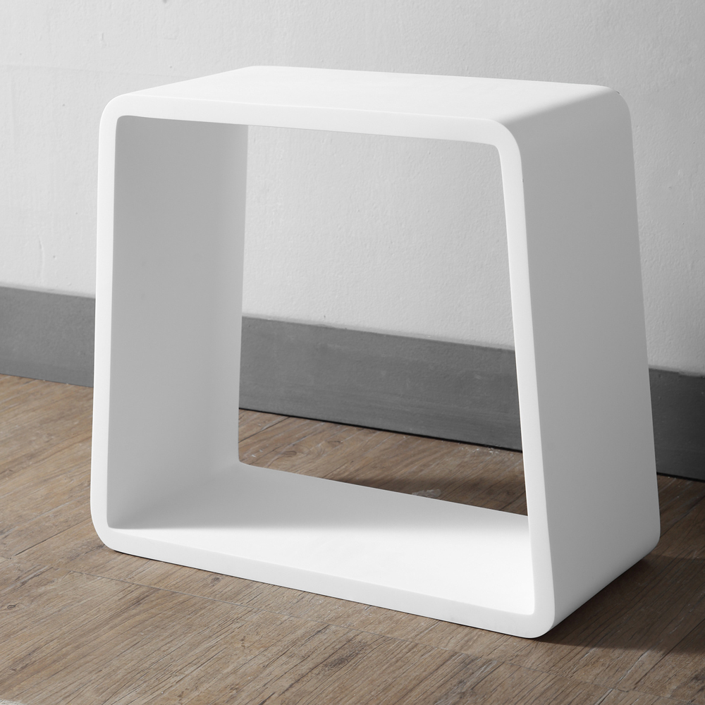 foto del prodotto ogomondo sgabello da bagno silk in artificial stone bianco opaco matt confezione 1