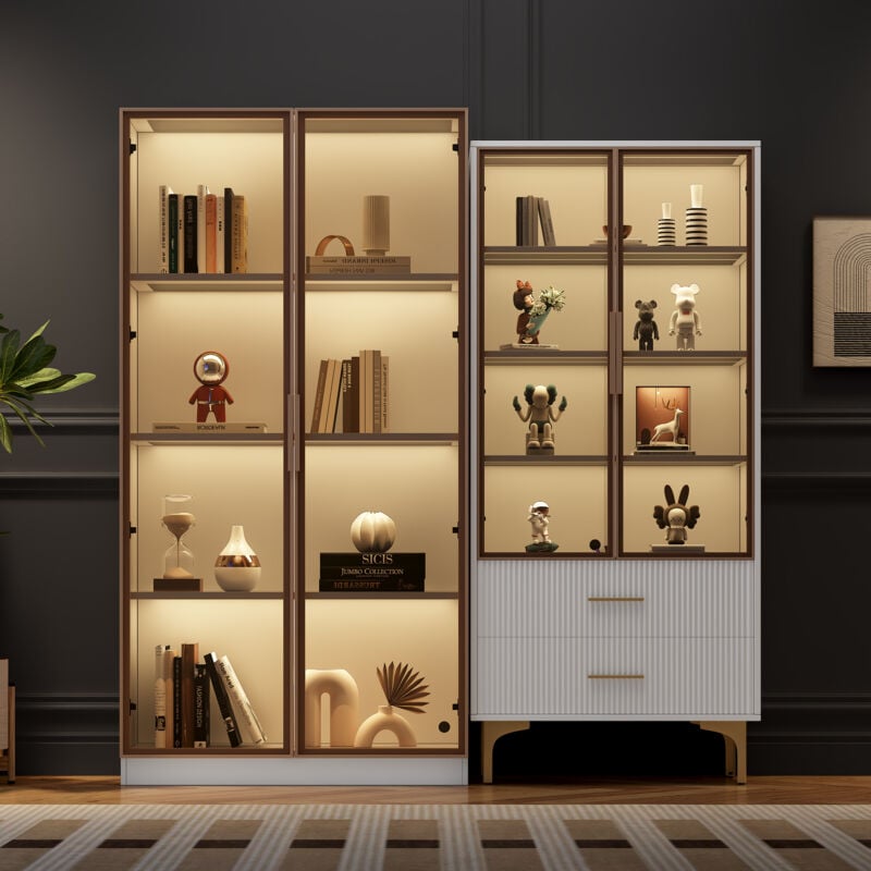 foto del prodotto okwish set da soggiorno moderno due vetrine in vetro bianco con illuminazione a led e ripiani regolabili, tavolozza di colori platino credenze