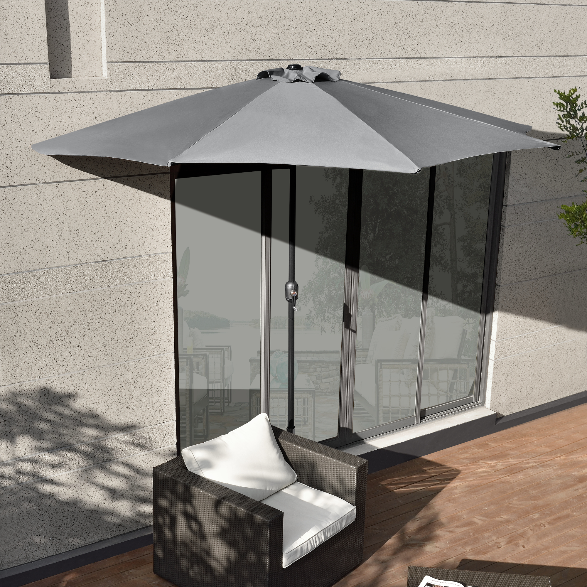 foto del prodotto ombrellone a semicerchio eger parasole a mezzaluna 300x150 cm grigio casa.pro