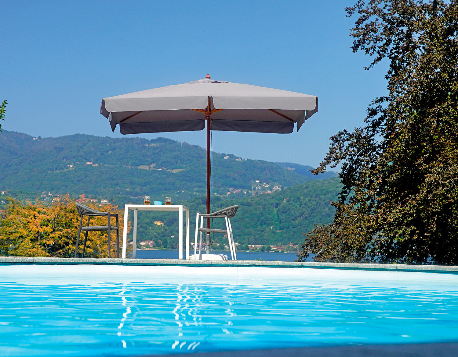 foto del prodotto ombrellone da giardino 3x2m palo 48 mm in legno e poliestere grigio