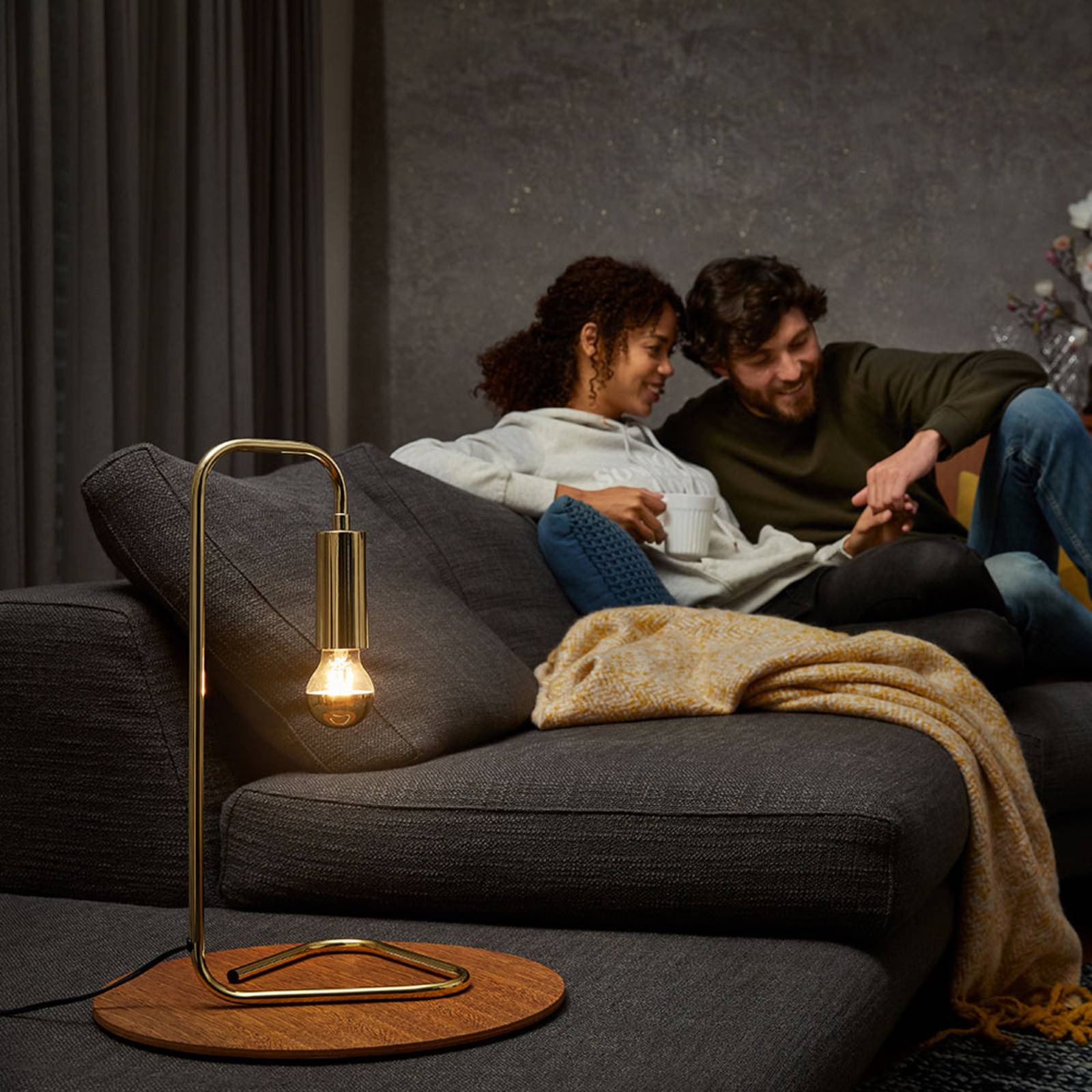 foto del prodotto osram led e27 mirror silver 4w 2.700k