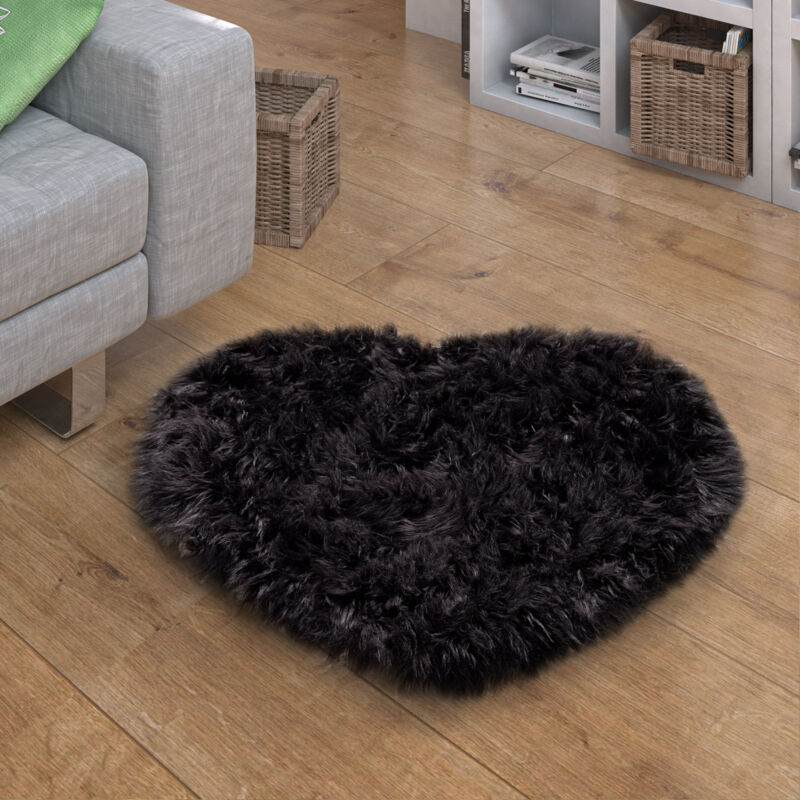 foto del prodotto paco home tappeto in ecopelliccia, cuscini, a cuore, rotondo, in diverse forme, nero 80x75 cm forma di cuore