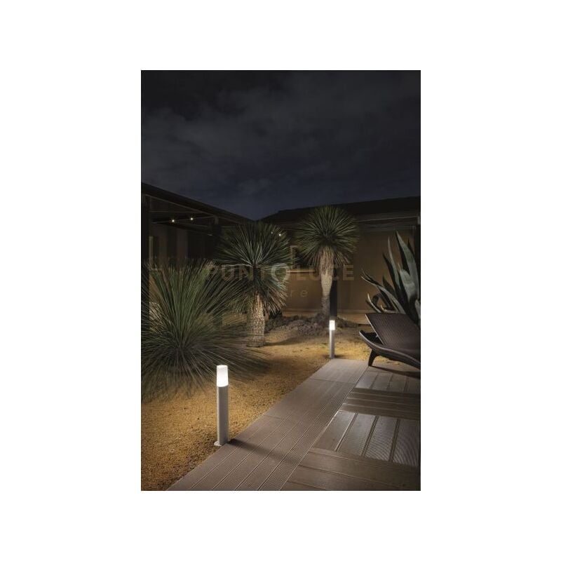 foto del prodotto paletto pou 83 colore silver h.80cm 1 luce attacco e27 ip44