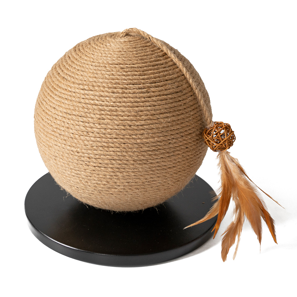 foto del prodotto palla tiragraffi in legno karlie baltiko 30 x 27 cm