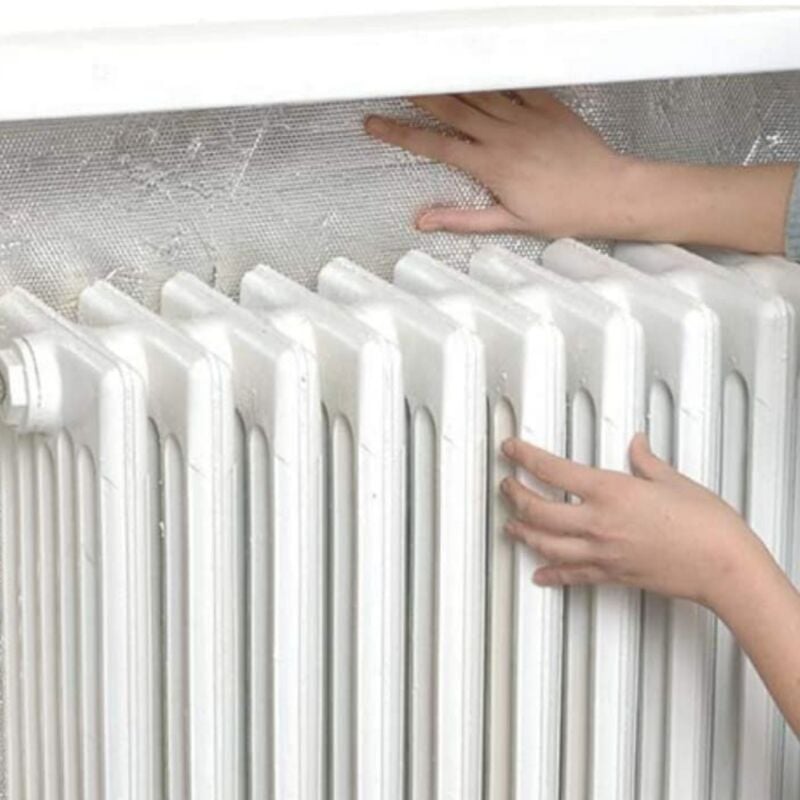 foto del prodotto pannelli termoriflettenti per termosifoni caloriferi 70x100cm con biadesivo