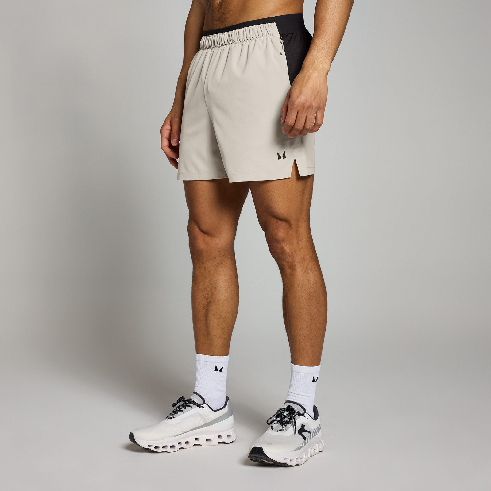 foto del prodotto pantaloncini sportivi da 13 cm in tessuto mp da uomo grigio tortora s