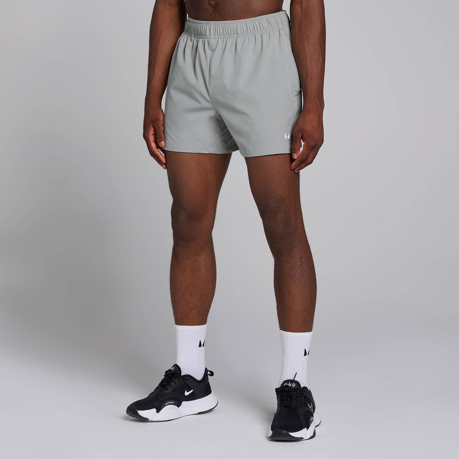 foto del prodotto pantaloncini sportivi in tessuto 13 cm mp da uomo grigio tempesta xl