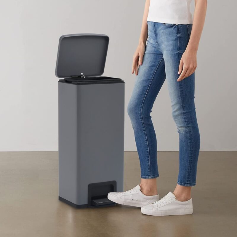 foto del prodotto pattumiera a pedale anti impronte 30 l grigia in acciaio inox cod mxl 49402
