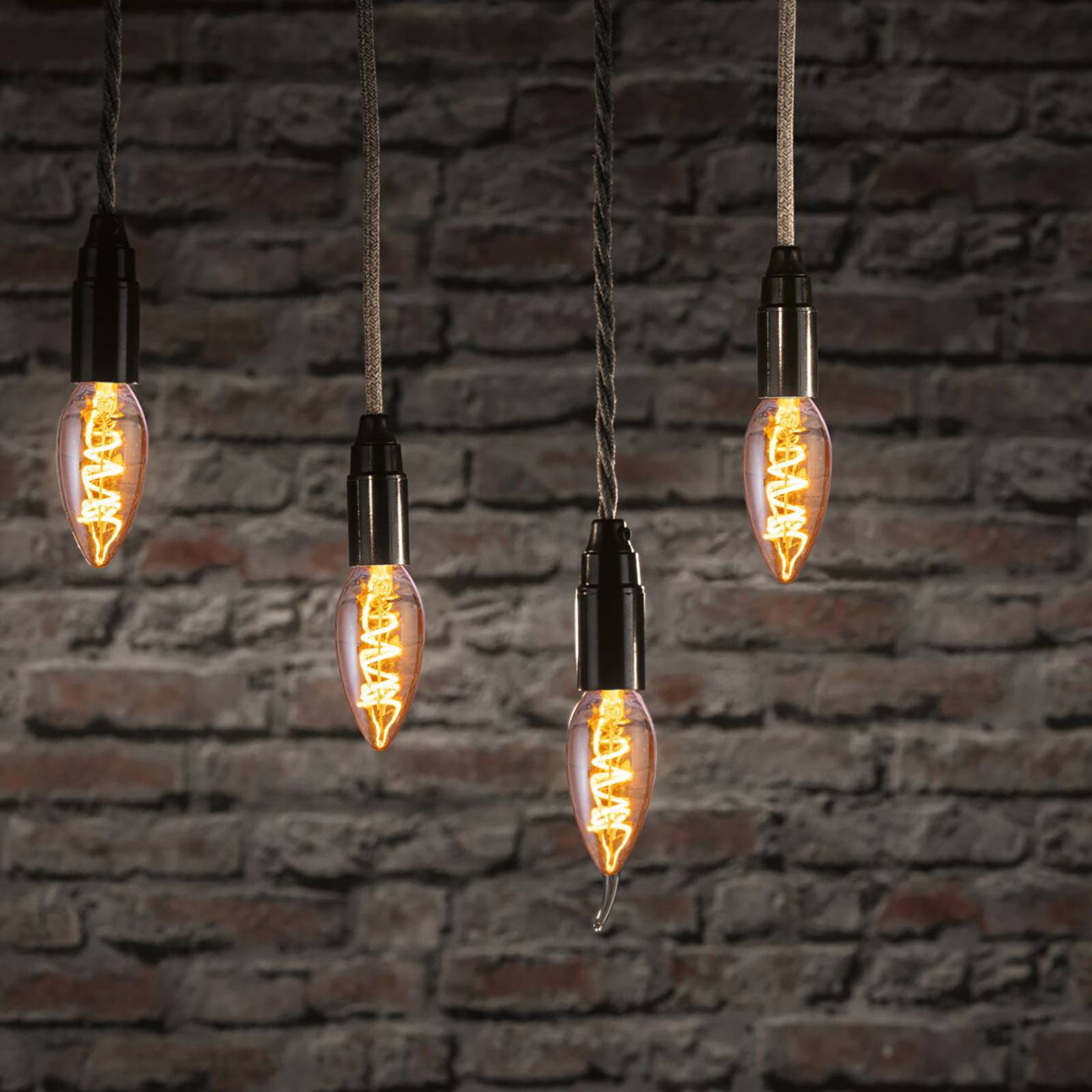 foto del prodotto paulmann lampadina led candela e14 4w 1.800k oro