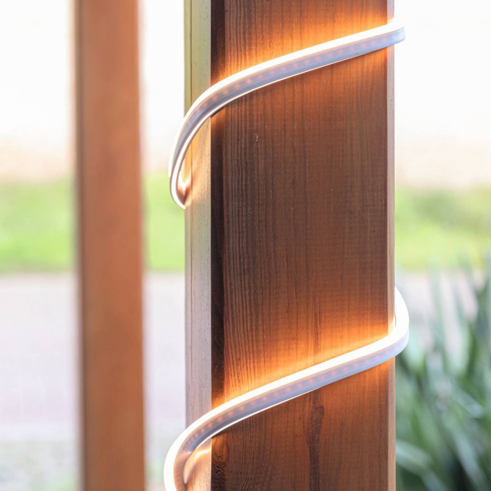 foto del prodotto paulmann simpled striscia, ip65 3.000 k, 5m