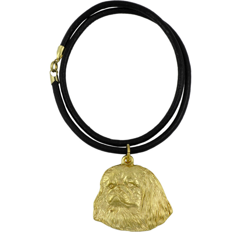 foto del prodotto pechinese una collana con un cane in una scatola regalo, un ciondolo placcato in oro per un amante dei cani, un gioiello impressionante del marchio