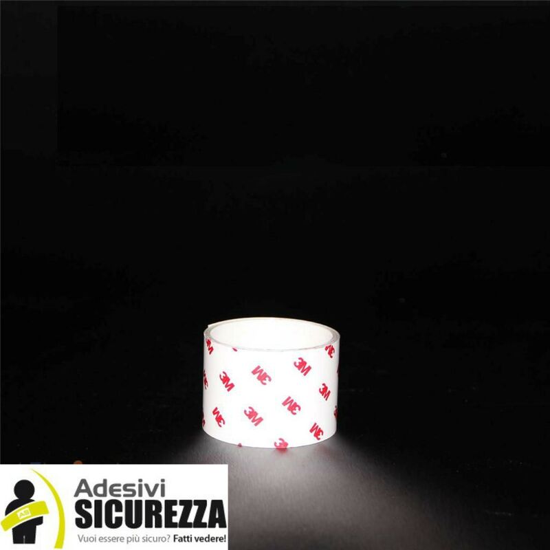foto del prodotto pellicola adesiva 3m trasparente helicopter tape per la protezione di parti esposte a usura lunghezza 50mm 5cm x 2mt, spessore 220 m 0,22mm 