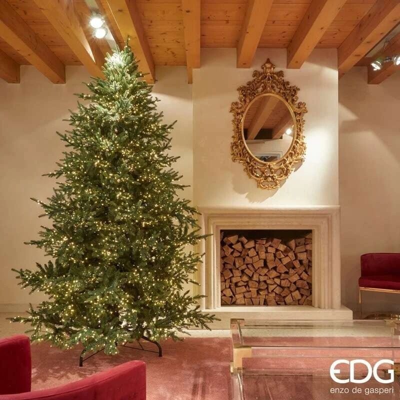 foto del prodotto peragashop albero di natale pino luxury con led integrati, in pe effetto real touch 270 cm