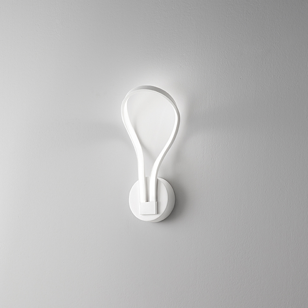 foto del prodotto perenz applique moderna blossom metallo bianco acrilico led 13w 3000k
