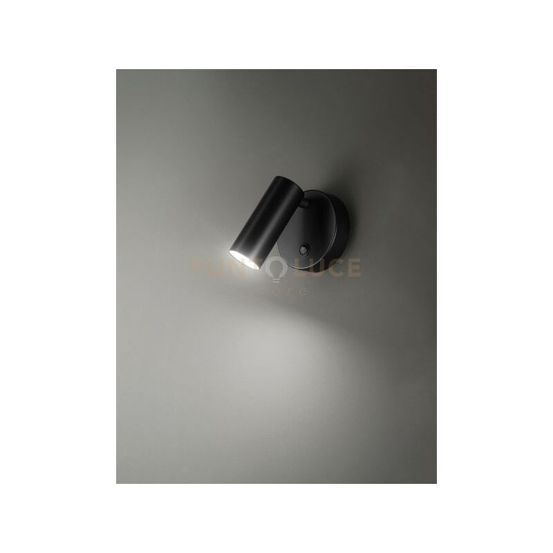 foto del prodotto perenz canor faretto singolo in metallo colore nero orientabile led 4,5w 350lm 3000k