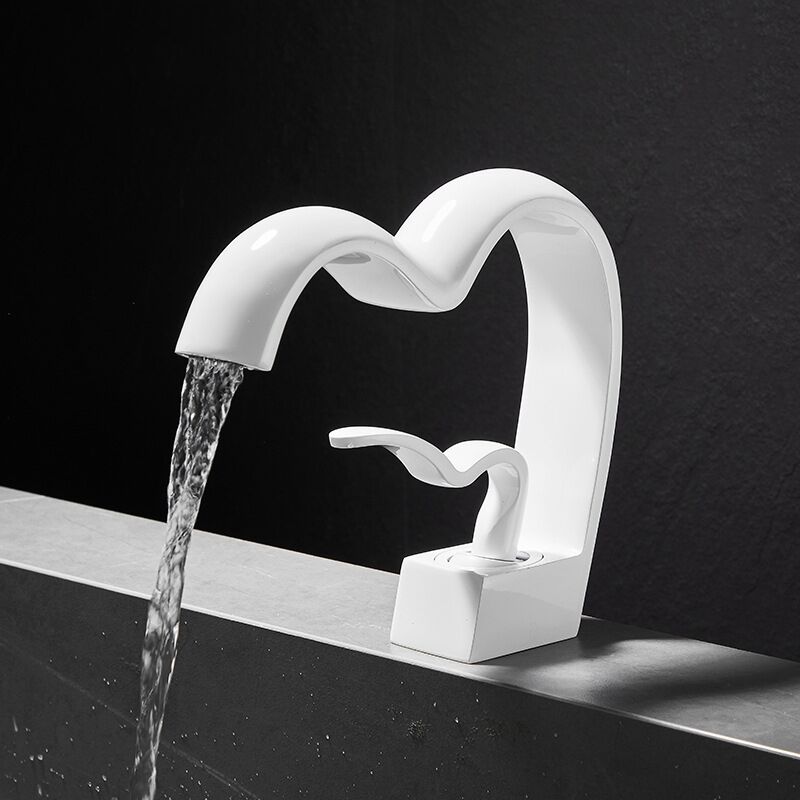 foto del prodotto petites ecrevisses rubinetto da bagno moderno miscelatore monocomando per lavabo con tubo da 3 8 bianco