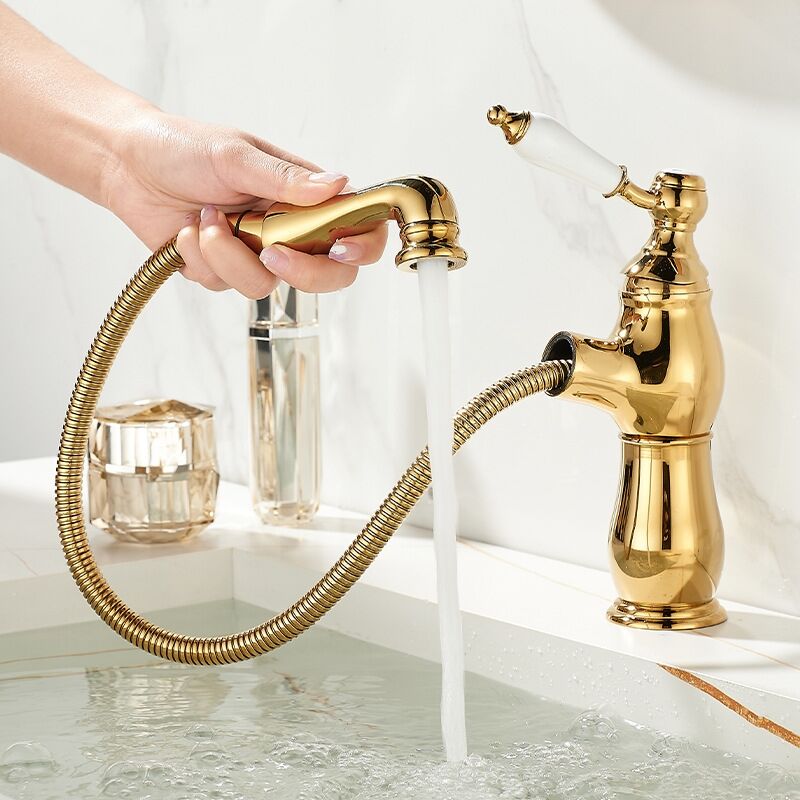 foto del prodotto petites ecrevisses rubinetto da lavabo con doccetta estraibile miscelatore monocomando per lavabo in ottone dorato