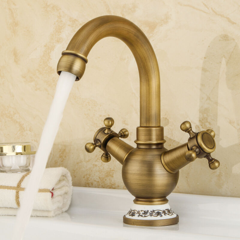 foto del prodotto petites ecrevisses rubinetto lavabo vintage con 2 maniglie miscelatore bagno girevole a 360 bronzo