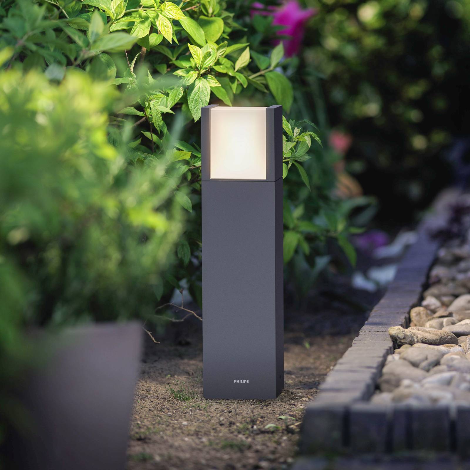 foto del prodotto philips arbour ue lampioncino led