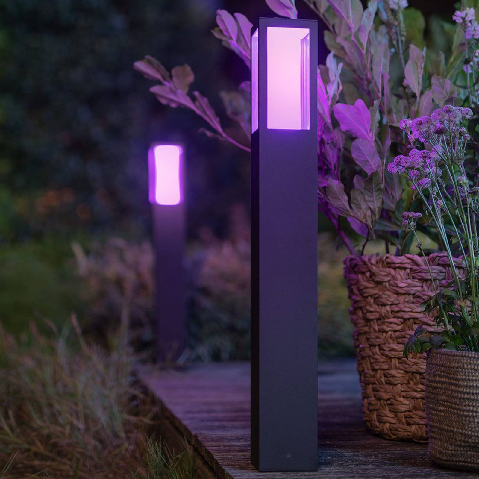 foto del prodotto philips hue white color impress lampione a led