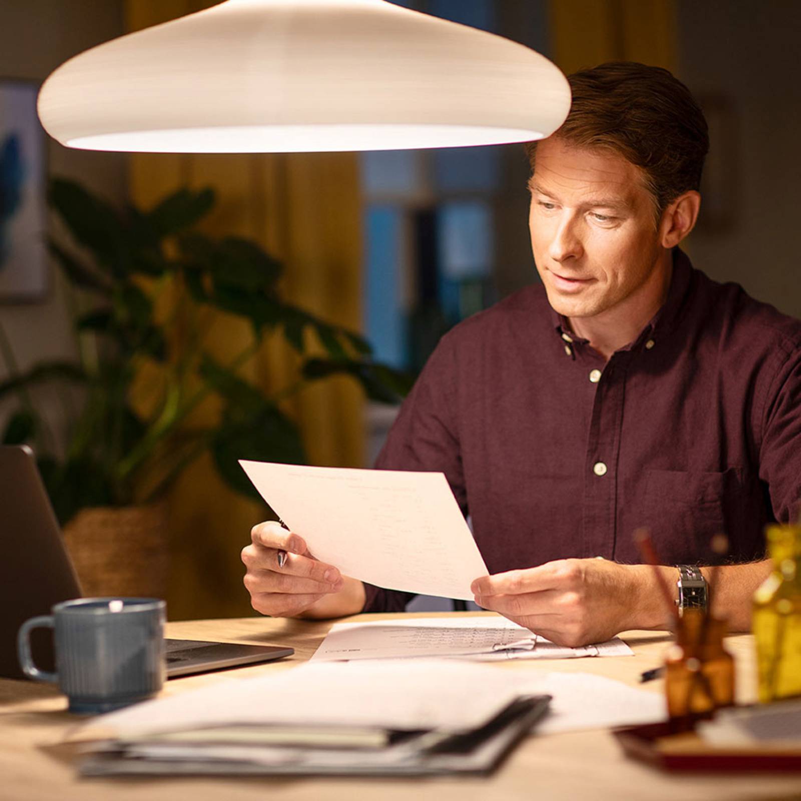 foto del prodotto philips lampadina a globo led e27 7w 827 g95 trasparente