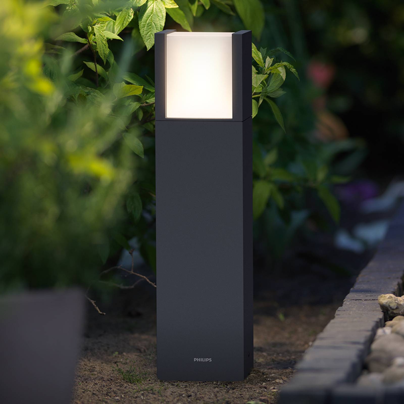 foto del prodotto philips lampioncino led arbour, 2.700 k