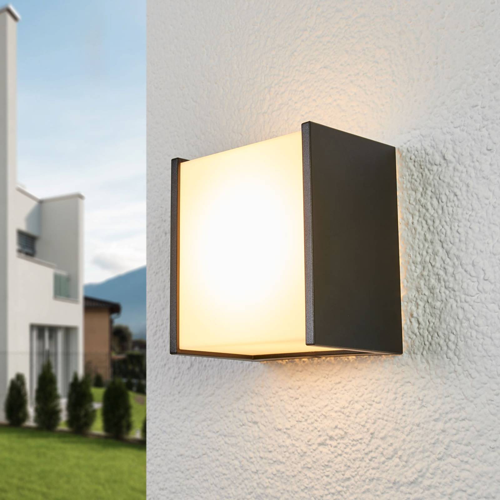 foto del prodotto philips macaw applique da esterni a led