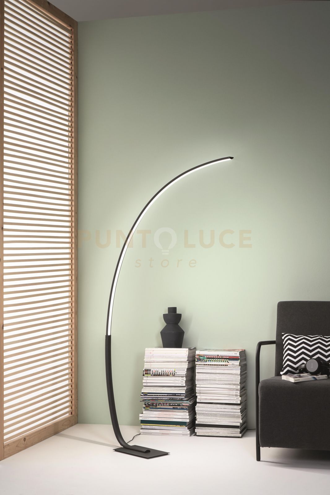 foto del prodotto piantana a led 3000k 1500lm 30w keep nero dimmerabile h.200cm