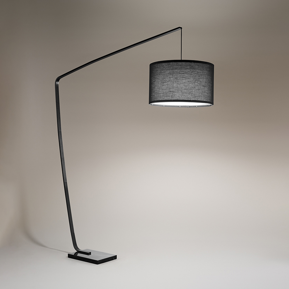 foto del prodotto piantana contemporanea zoe alluminio nero nero e marrone marmo 1 luce e27