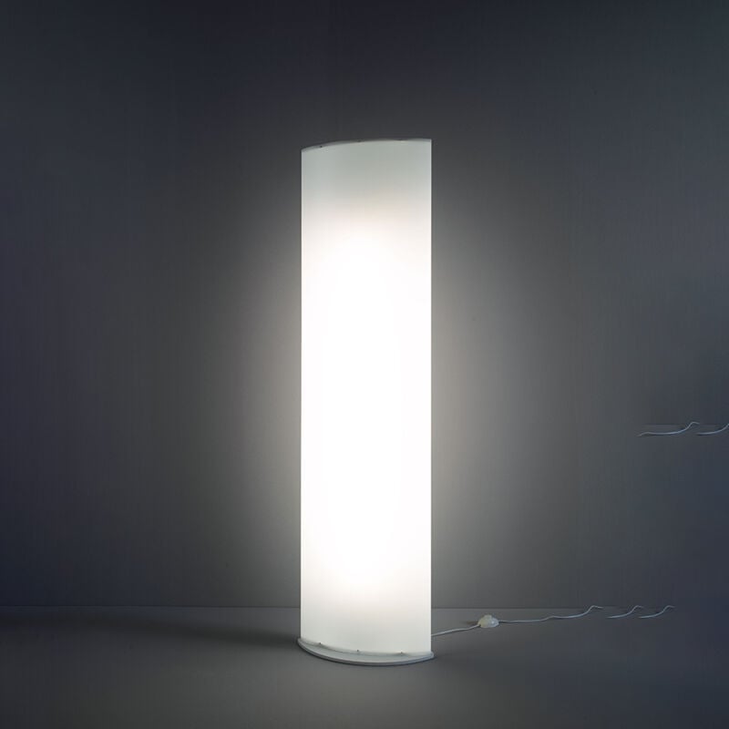 foto del prodotto piantana moderna litos in polilux bianco led integrato made in italy