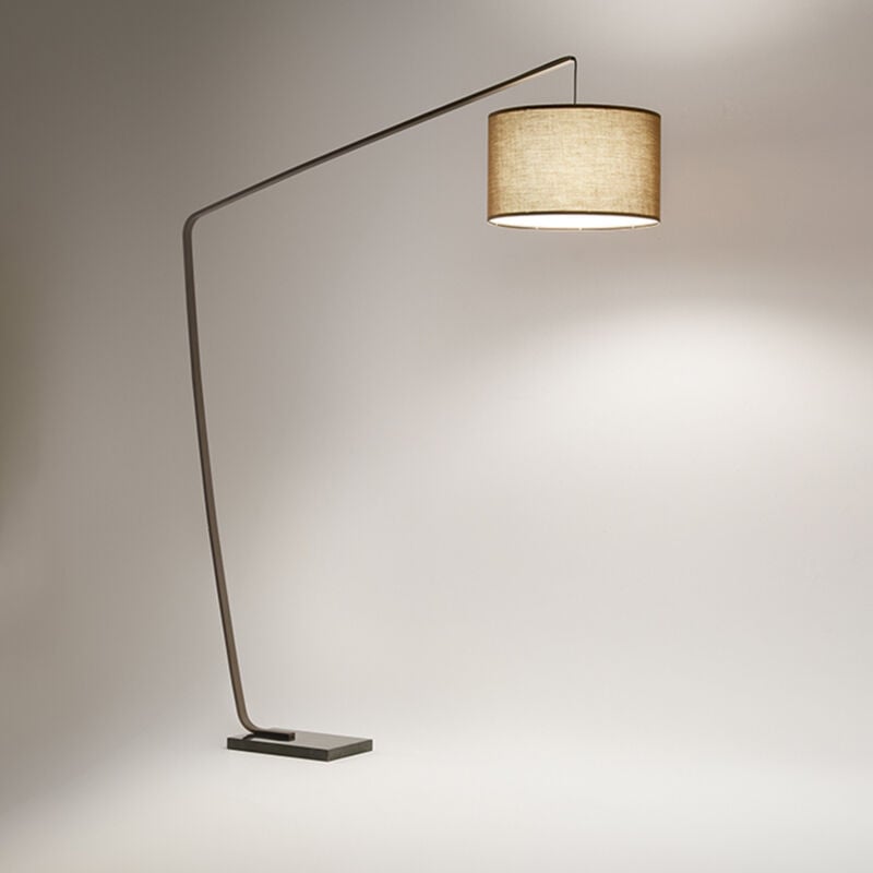 foto del prodotto piantana zoe metallo colore bronzo e base marmo nera metallizzato con paralume marrone attacco e27