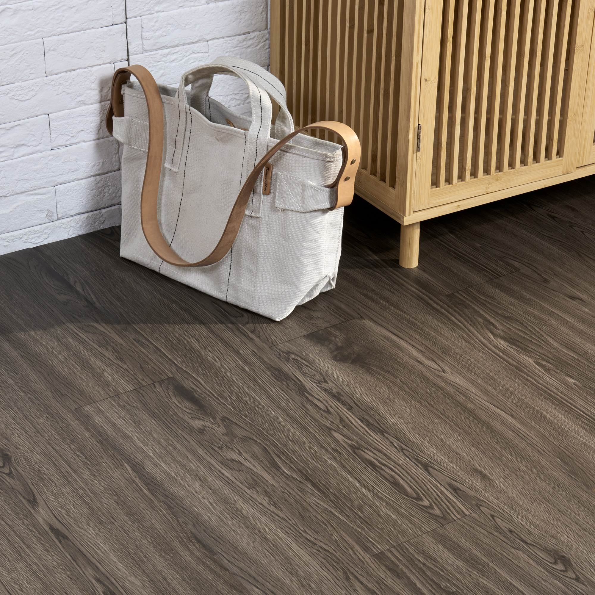 foto del prodotto piastrelle adesive vanola in pvc per spazi interni 7 listoni 0,975 m rovere marrone scuro neu.holz