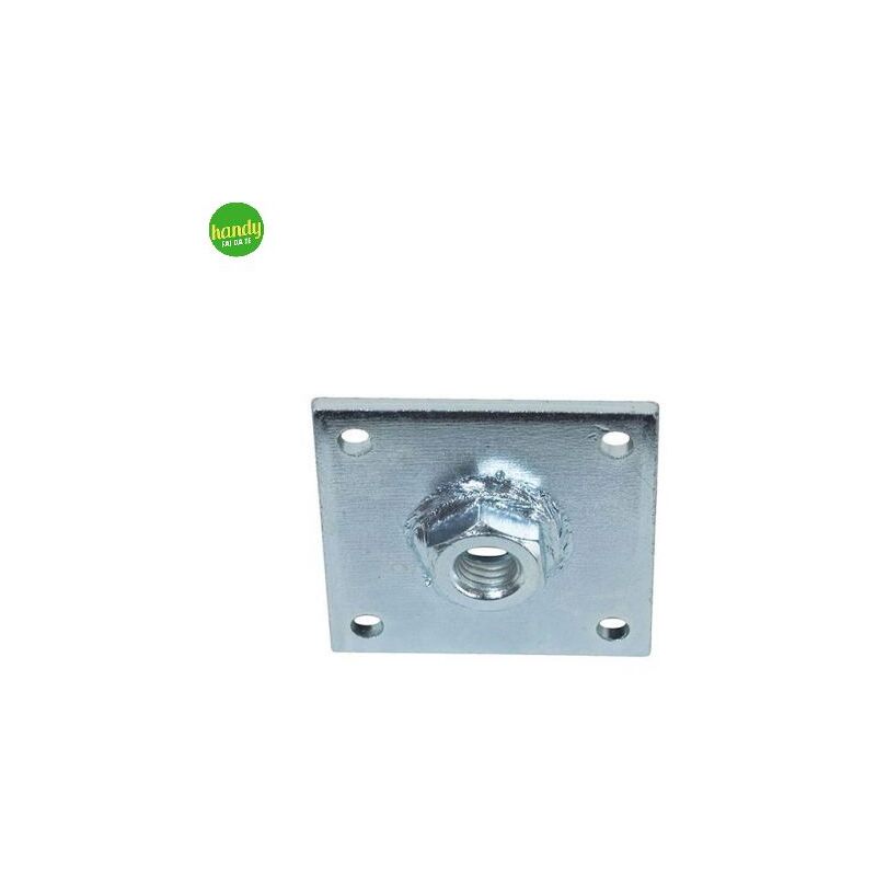 foto del prodotto piastrina con dado saldato 50 x 50 spessore 3 dado m12