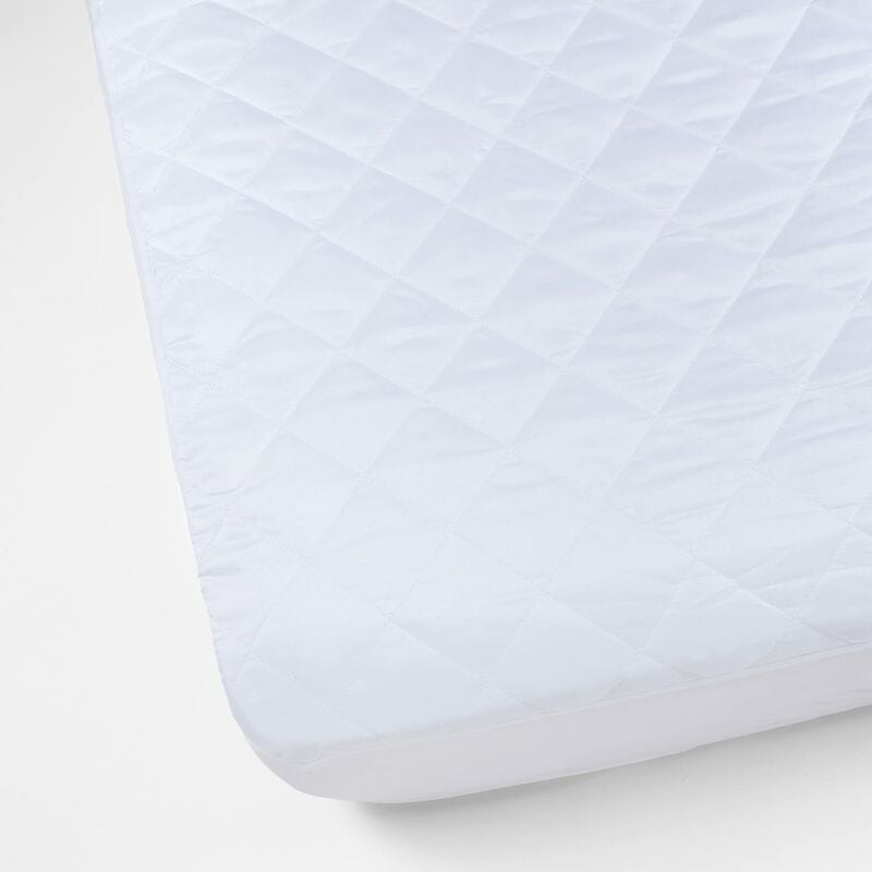 foto del prodotto pikolin home coprimaterasso imbottito in fibra con trattamento anti acaro, traspirante riduce al minimo i sintomi dell allergia