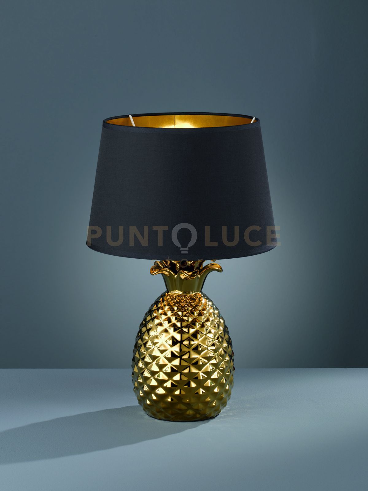 foto del prodotto pineapple lampada da tavolo ceramica grande ananas oro con paralume nero e oro h.45cm attacco e27